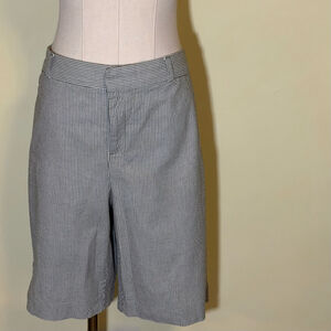 Banana Republic Women’s White & Green Striped Bermuda Shorts Size 10